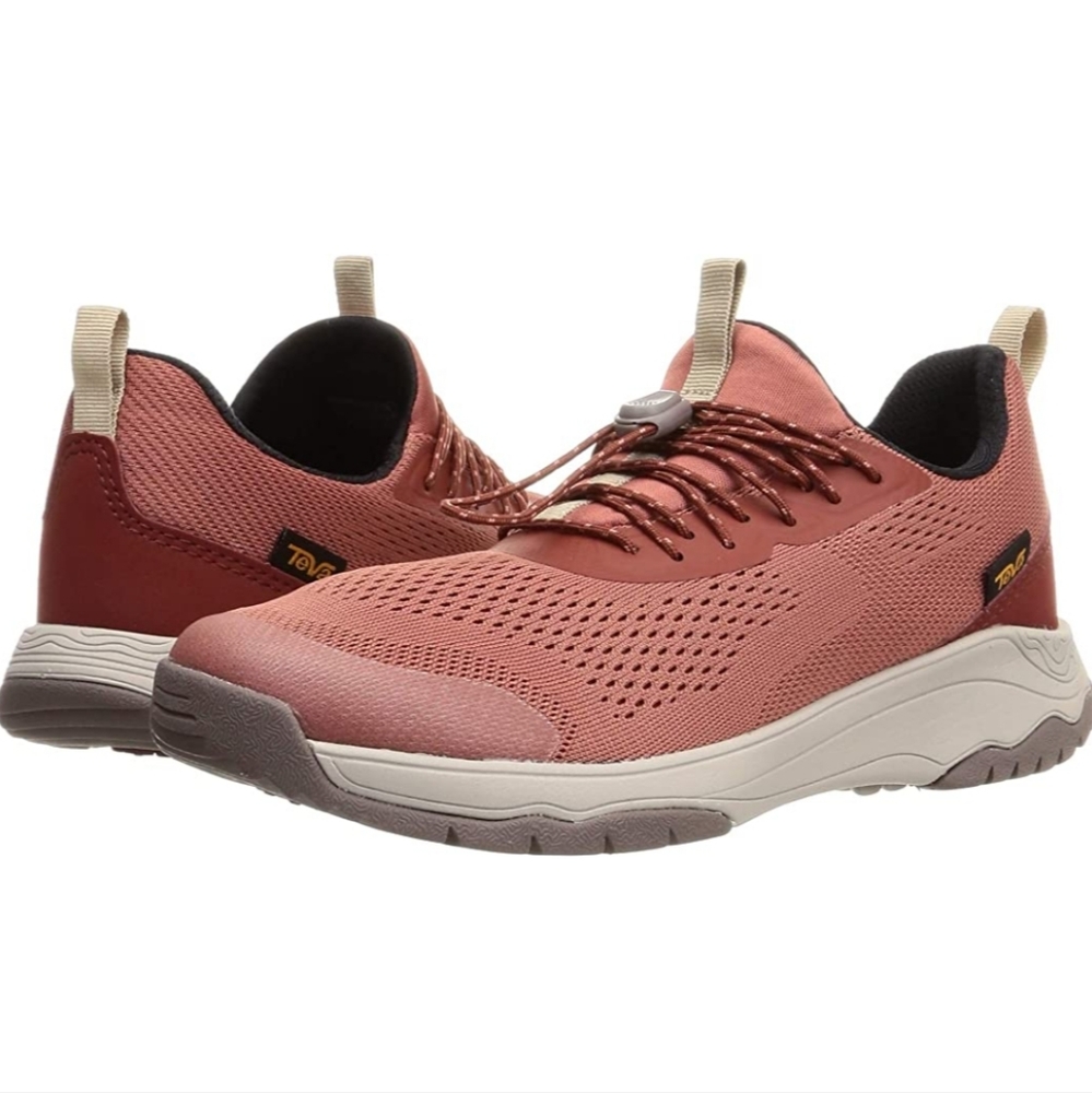 Teva Gateway Swift hiking sneakers in Aragon